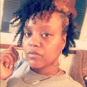 Meet your Posher, Erica